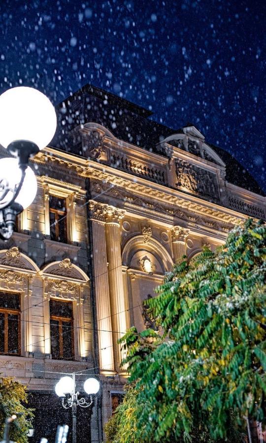 Chira Chiralina Classic Apartment Braila Bagian luar foto